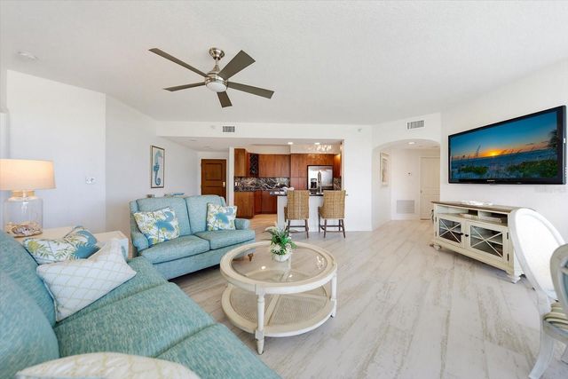 1170 GULF BOULEVARD 404, Clearwater Beach, FL 33767
