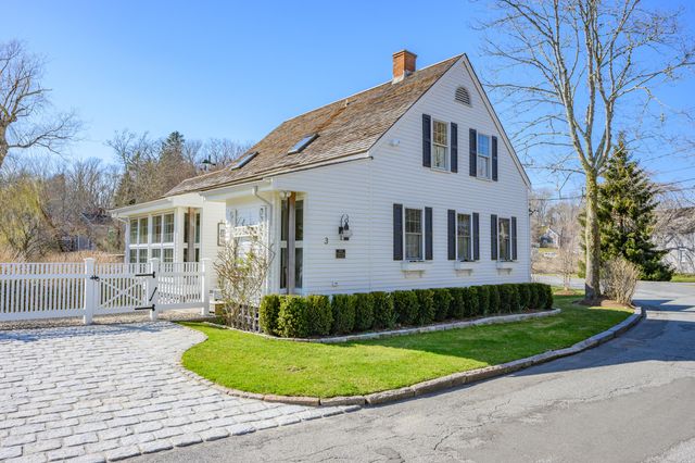 3 River Street, Sandwich, MA 02563