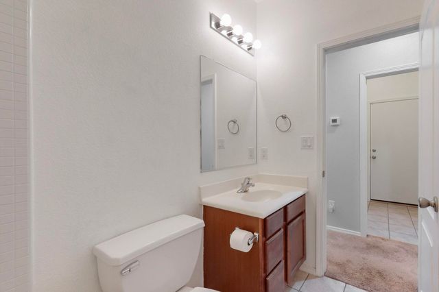 9832 Sacate Blanco Avenue SW, Albuquerque, NM 87121