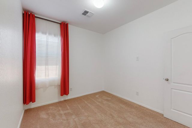 9832 Sacate Blanco Avenue SW, Albuquerque, NM 87121