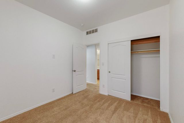 9832 Sacate Blanco Avenue SW, Albuquerque, NM 87121