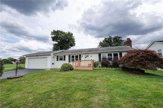 41 Ridge Castle Drive, Irondequoit, NY 14622
