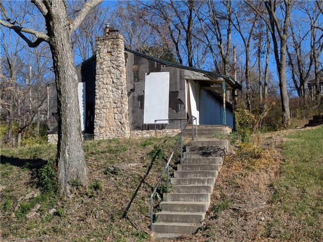 4231 Park Avenue, Kansas City, MO 64130