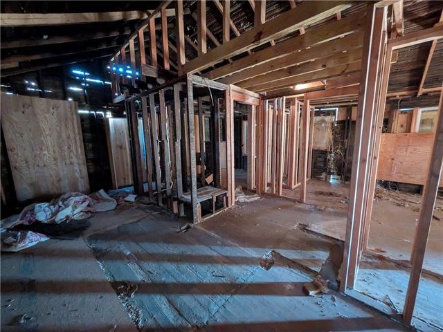 4231 Park Avenue, Kansas City, MO 64130