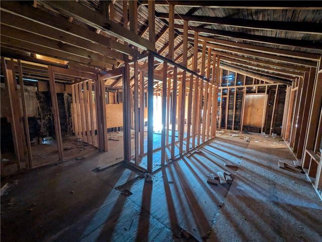 4231 Park Avenue, Kansas City, MO 64130