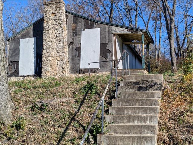 4231 Park Avenue, Kansas City, MO 64130