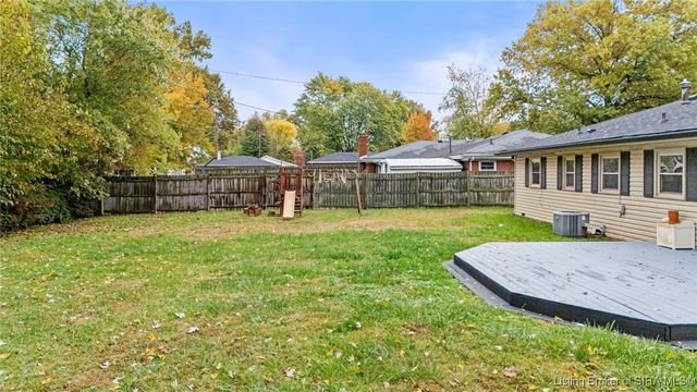 310 Crestwood Drive, Madison, IN 47250