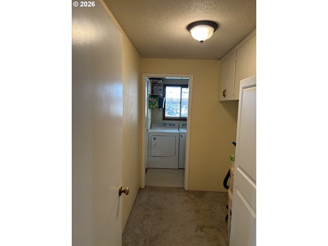 5405 VAL VIEW Dr, Turner, OR 97392