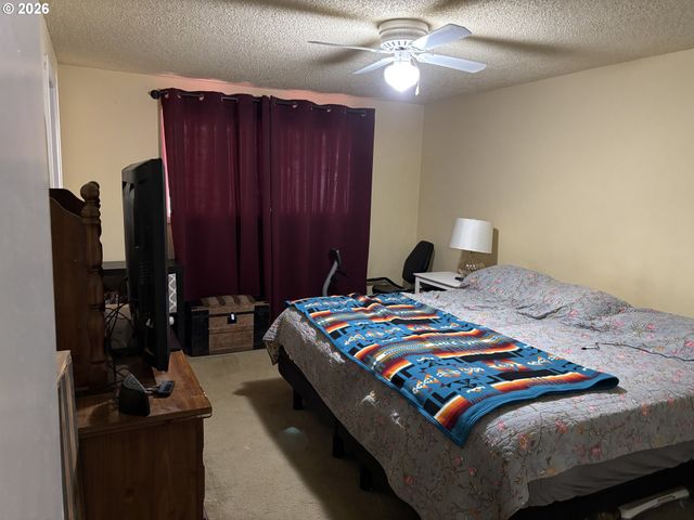 5405 VAL VIEW Dr, Turner, OR 97392