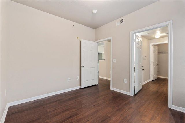2320 Gracy Farms LN 414, Austin, TX 78758