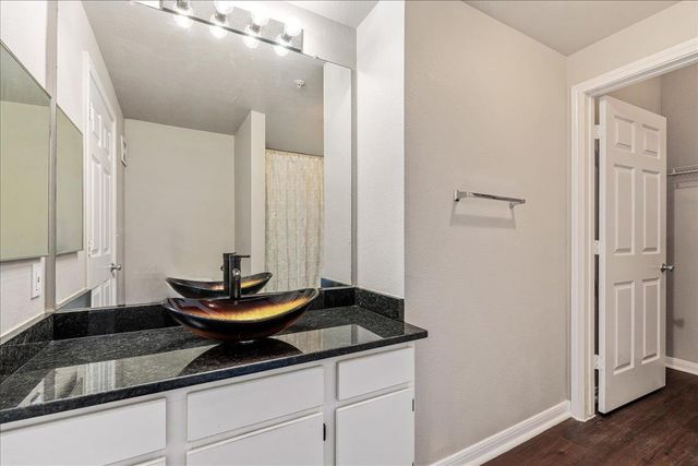 2320 Gracy Farms LN 414, Austin, TX 78758