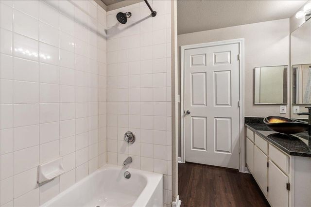 2320 Gracy Farms LN 414, Austin, TX 78758
