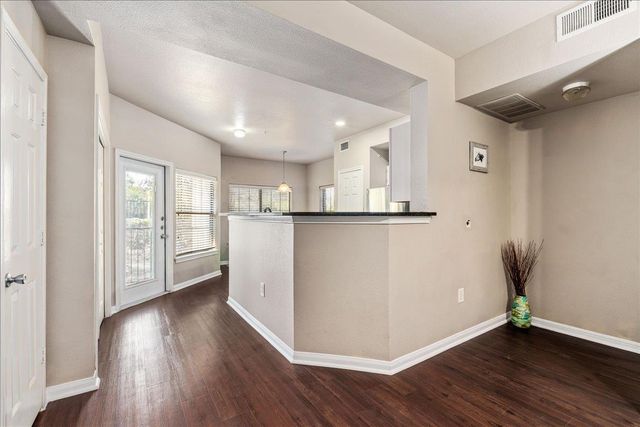 2320 Gracy Farms LN 414, Austin, TX 78758