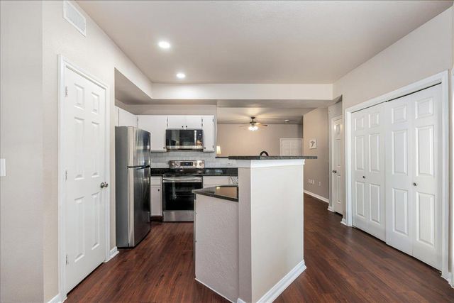 2320 Gracy Farms LN 414, Austin, TX 78758