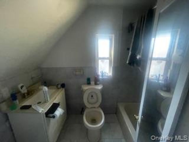 124 S 11th Avenue, Mount Vernon, NY 10550