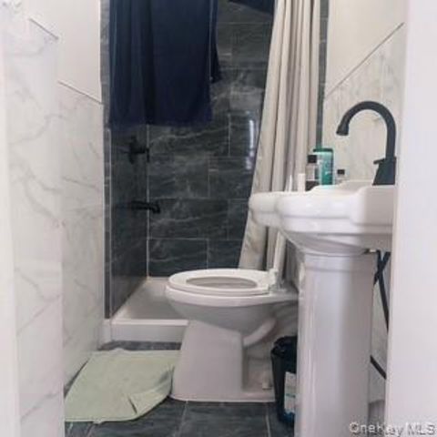 124 S 11th Avenue, Mount Vernon, NY 10550