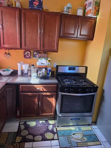 124 S 11th Avenue, Mount Vernon, NY 10550