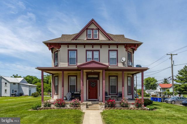 238 E MAIN ST, Terre Hill, PA 17581