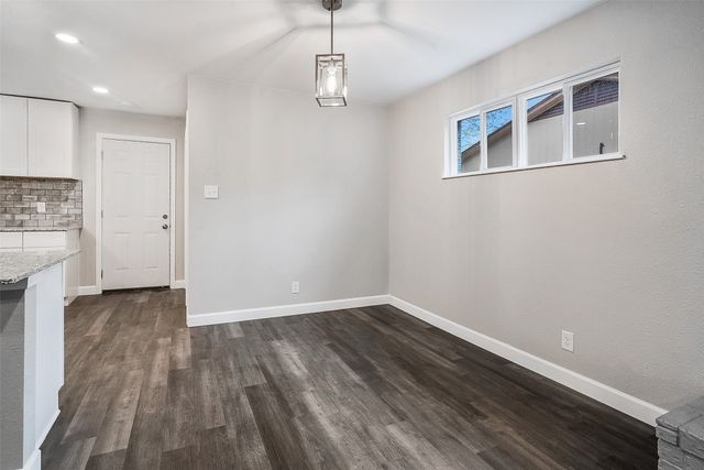 813 S Valentine Drive, Sherman, TX 75090