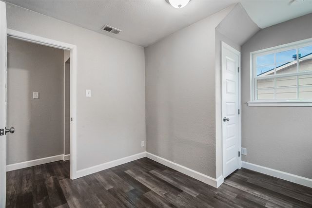 813 S Valentine Drive, Sherman, TX 75090