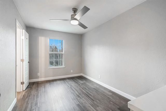 813 S Valentine Drive, Sherman, TX 75090