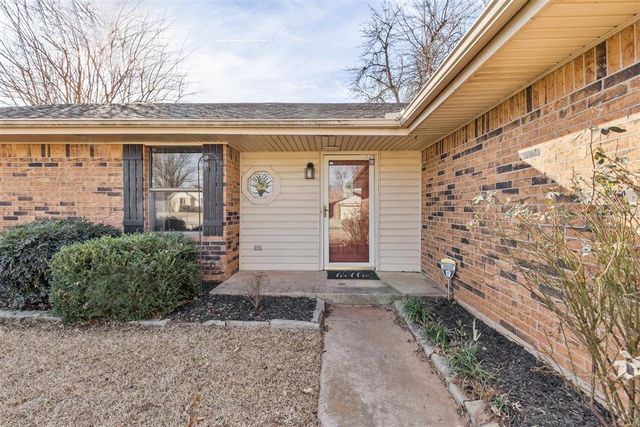 2332 Appleway Street, Edmond, OK 73013