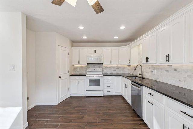 2332 Appleway Street, Edmond, OK 73013