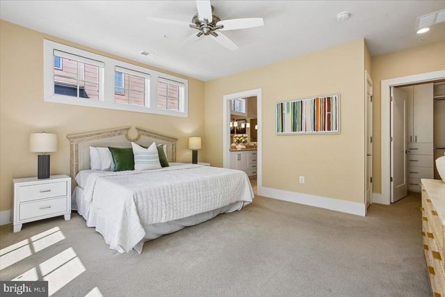 3675 CHEVY CHASE LAKE DR, Chevy Chase, MD 20815