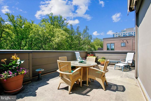 3675 CHEVY CHASE LAKE DR, Chevy Chase, MD 20815