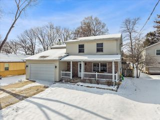 34070 N Lilac Avenue, Grayslake, IL 60030