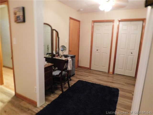 907 Longfield Drive, Clarksville, IN 47129