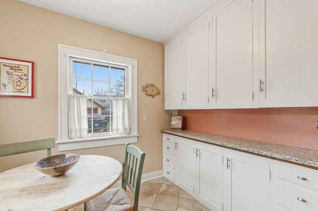 520 N Broadview St, Wichita, KS 67208