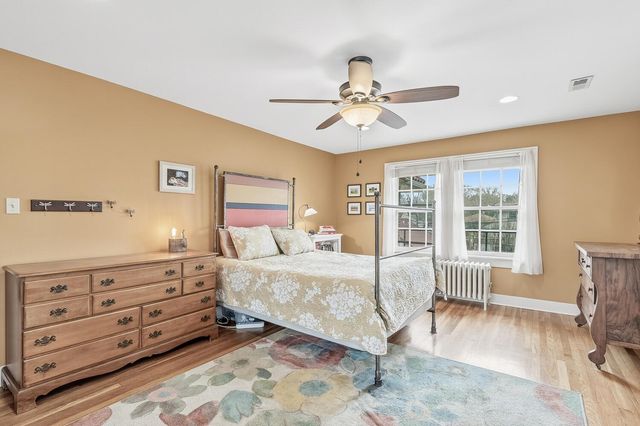 520 N Broadview St, Wichita, KS 67208