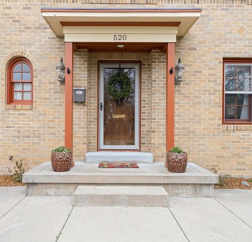 520 N Broadview St, Wichita, KS 67208