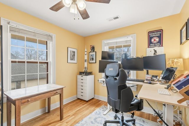 520 N Broadview St, Wichita, KS 67208