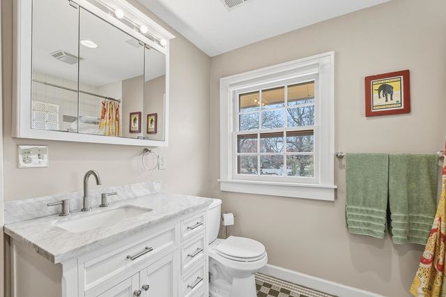 520 N Broadview St, Wichita, KS 67208