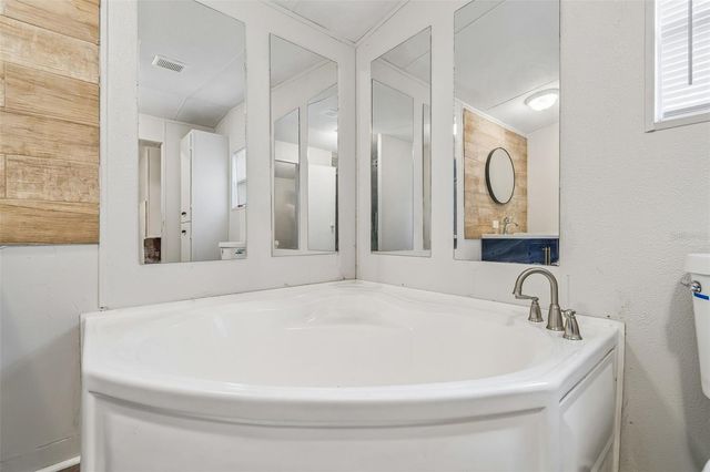 5010 EWELL ROAD, Lakeland, FL 33811