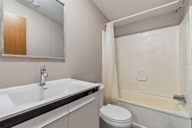 5010 EWELL ROAD, Lakeland, FL 33811