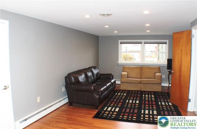 1925 Troxell Street, Hanover Twp, PA 18109