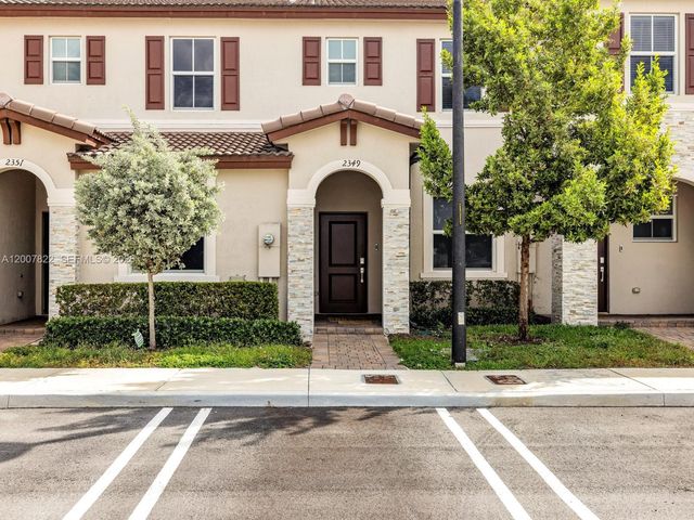 2349 NW 122nd Ter, Miami, FL 33167