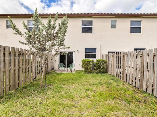 2349 NW 122nd Ter, Miami, FL 33167