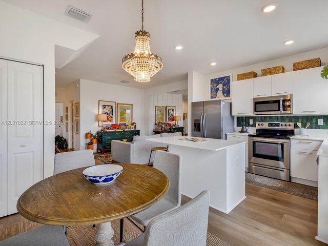 2349 NW 122nd Ter, Miami, FL 33167