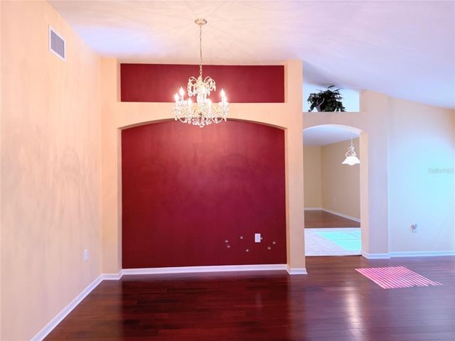 5600 S SPARROW HAWK COURT, Zephyrhills, FL 33541