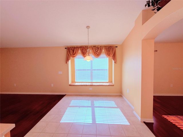 5600 S SPARROW HAWK COURT, Zephyrhills, FL 33541