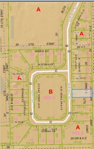 1744 S Goebel, Wichita, KS 67207