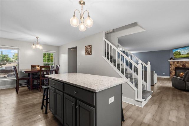 871 N Sandy LANE, Elkhorn, WI 53121
