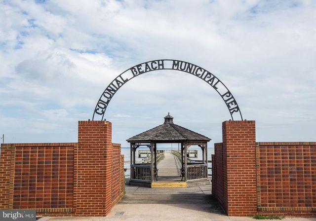 333 SANTA MARIA AVE, Colonial Beach, VA 22443