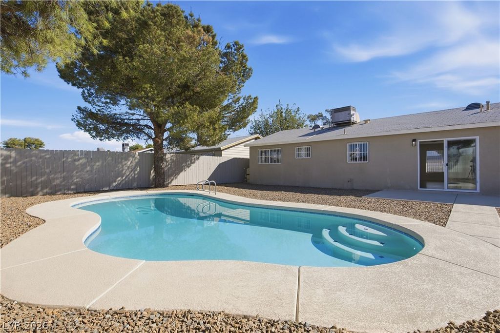 1208 Sandy Cove Street, Las Vegas, NV 89110