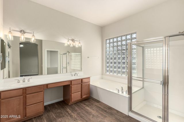 2740 S HONEYSUCKLE Lane, Gilbert, AZ 85295