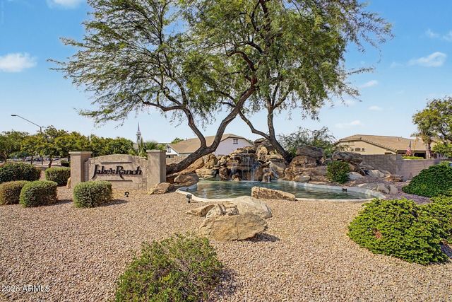 2740 S HONEYSUCKLE Lane, Gilbert, AZ 85295